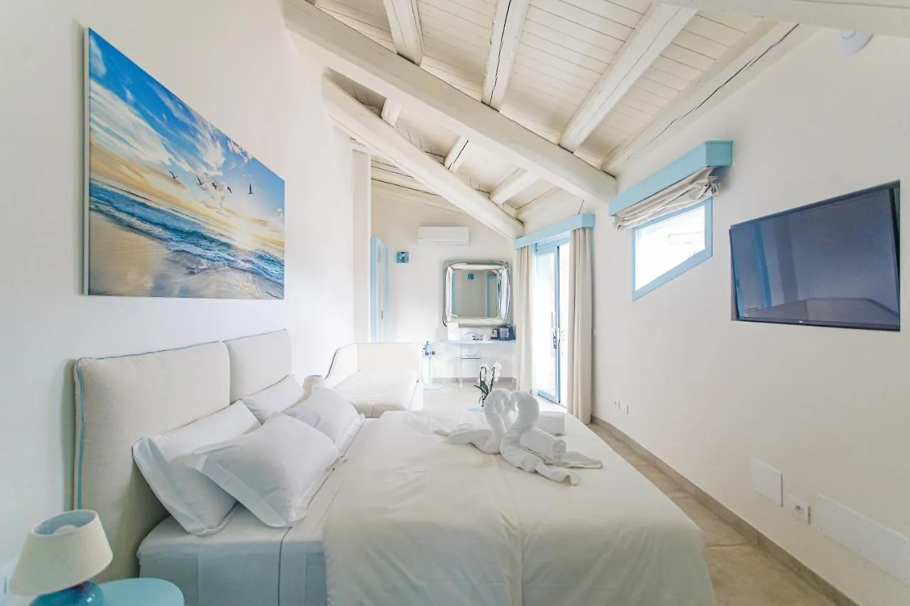 Hotel Oasi Blu Sardinia Santa Margherita di Pula 5*,