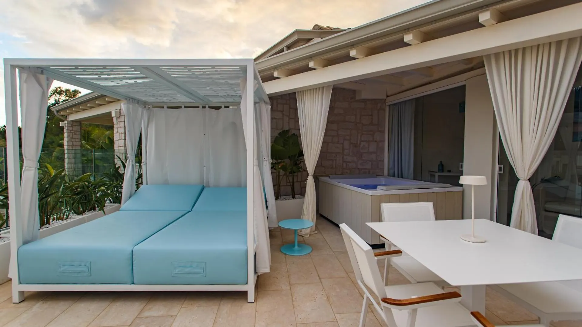 Hotel Oasi Blu Sardinia Santa Margherita di Pula 5*,  Italien