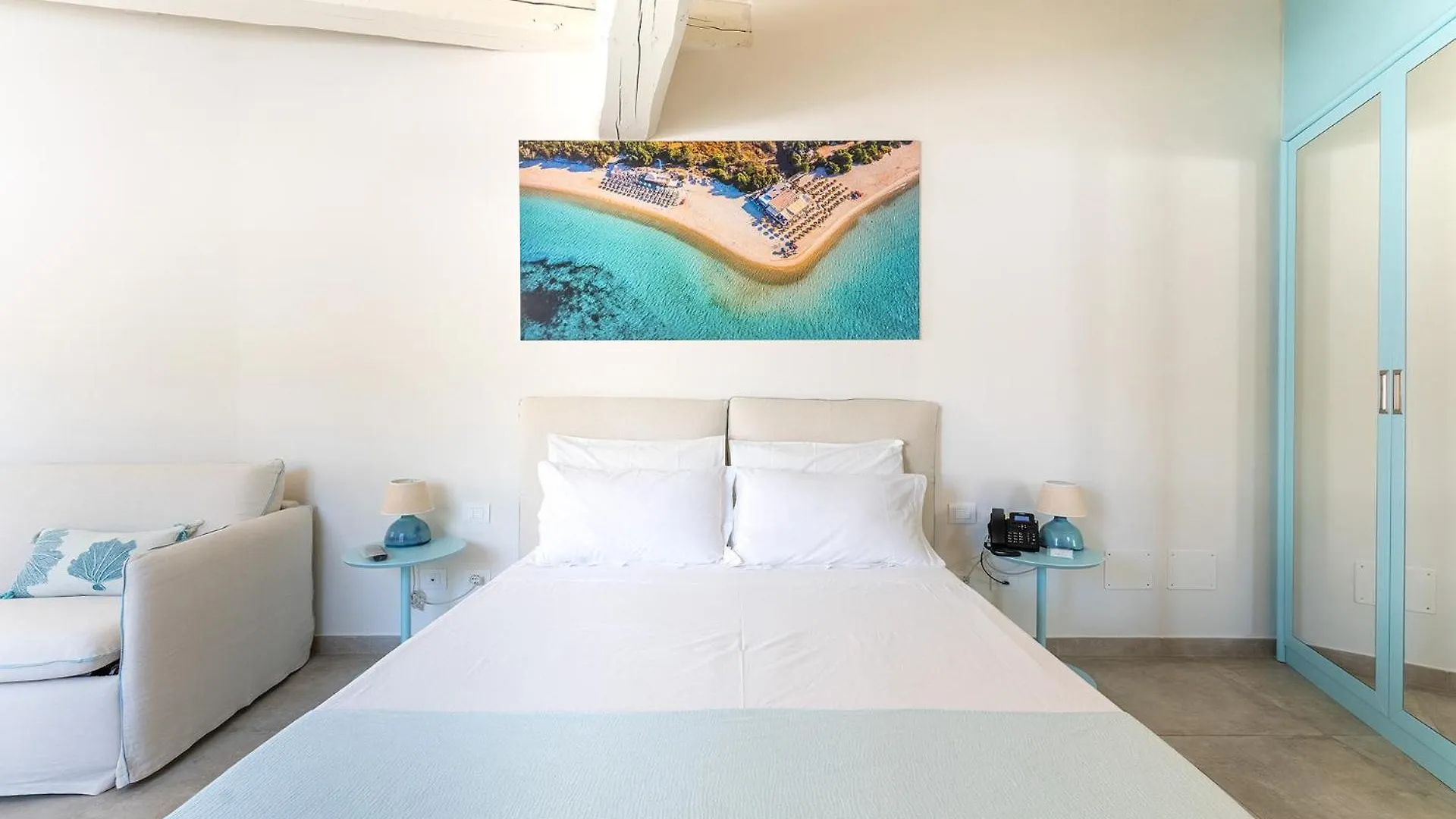 Hotel Oasi Blu Sardinia Santa Margherita di Pula 5*,